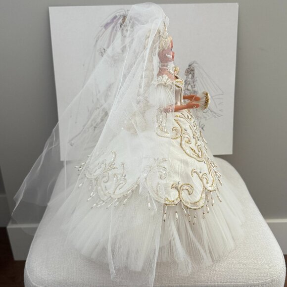 NIB 1992 Empress Bride Barbie by Bob Mackie Mattel #04247 - Picture 6 of 16